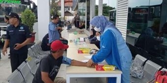 Libur Nataru, BNN Tes Urine Puluhan Sopir Bus Terminal Patria Blitar