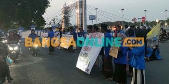 Puluhan Mahasiswa Demo Kantor Pemkot Kediri, Ada Apa?