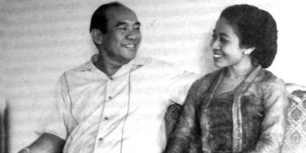 Romantis dan Ditulis Tangan, Ini Surat Cinta Bung Karno pada Hariatie yang Berumur 23 Tahun