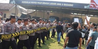 Persiapan Jelang Pilkada 2024, Polres Mojokerto Kota Gelar Simulasi Sispamkota