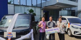 Mimpi Dikerumuni Anak Kecil, Petani di Tuban Dapat Hadiah Mobil dari BRI