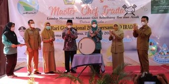 Peringati Hari Gizi Nasional, Ketua TP PKK Gresik Buka Lomba Memasak Makanan Bergizi di SD Irada