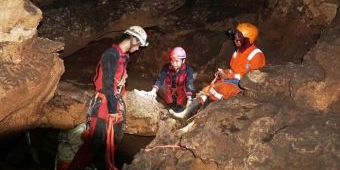 Indahnya Gua Temu Giring di Singgahan, Terdapat Air Terjun dan Aliran Sungai