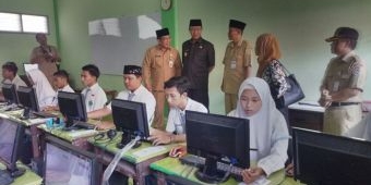 ​Sidak UNBK di SMA dan MA, Bupati Tuban Tak Temukan Kendala