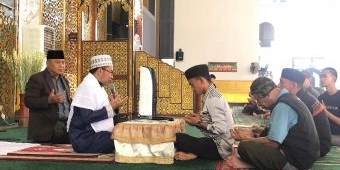 Pemuda Kristen Asal Maluku Ikrar Syahadat di Masjid Al-Akbar Surabaya