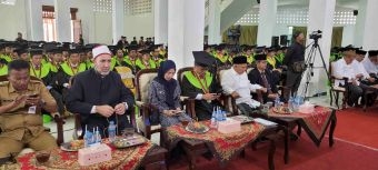 Raih Gelar Master di UAC, Wakil Ketua MPR RI: Bila Republik Ini Miliki 10 Kiai Asep Makin Cepat Maju