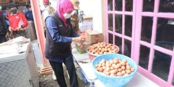 Berkantor di Lumajang sejak Sabtu, Gubernur Khofifah: Semua Kebutuhan Pengungsi Tercukupi