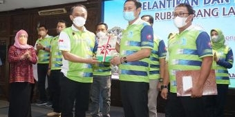 Hadiri Pengukuhan Pengurus Rubi, Bupati Yuhronur Berharap Jadi Penggerak Ekonomi Kreatif