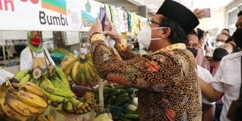 Sidoarjo Mulai Terapkan Program Digitalisasi Pembayaran Transaksi dengan QRIS di Pasar Tradisional