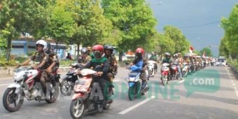 Tolak Kegiatan HTI, Ratusan Anggota Banser Ngawi Geruduk Masjid Agung