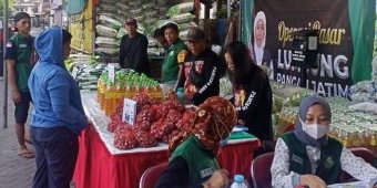 Jelang Nataru dan Jaga Stabilitas Harga, Pemprov Jatim Gelontor 300 Ton Beras