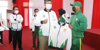 Lepas Atlet ke PON XX Papua, Gus Ipul Ingin Kota Pasuruan Jadi Gudang Atlet Berprestasi Lagi