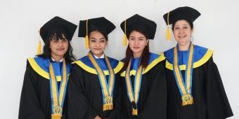 Kisah Tiga Warga Binaan Rutan Perempuan Surabaya Diwisuda dari Penjara