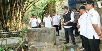 Lanjutkan Program Jamula, Bupati Lamongan Tinjau Kondisi Jalan dan Jembatan yang Alami Kerusakan