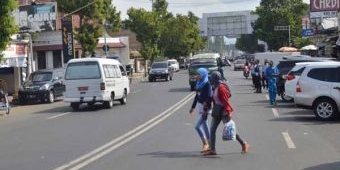 Tak Sediakan Lahan Parkir, Pusat Perbelanjaan KDS di Situbondo Diminta Ditutup