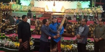 Peringati HUT ke-77 Provinsi Jatim, Bakorwil Madiun Gelar Wayang Kulit