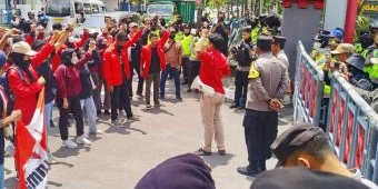 GMNI Tulungagung Desak Pemkab Perbaiki Jalanan yang Rusak