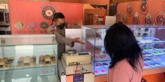 Berawal dari Hobi, Anggota Polresta Sidoarjo ini Sukses Geluti Kuliner Donat