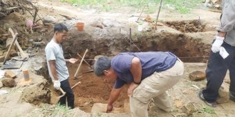 Gelar Ekskavasi Situs Mbah Blawu Jombang, Tim BKP Jatim Temukan Struktur Candi