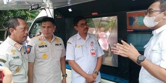 Pemprov Jatim Miliki Mobil X Ray untuk Berantas Barang Kena Cukai Ilegal