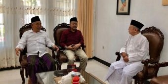 Kekuatan Pesantren Pembinaan Akhlak dan Karakter, Mengenang 100 Hari Wafat Gus Sholah (3)