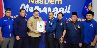 Dhito Kembalikan Formulir Pendaftaran Bakal Cabup Kediri ke Partai Nasdem