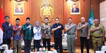 Pj Gubernur Jatim Dukung Profesionalitas KPU demi Lancarnya Pilkada Serentak 2024