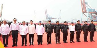 Bersama Presiden Jokowi, Menteri ATR/BPN Peroleh Brevet Kehormatan Hiu