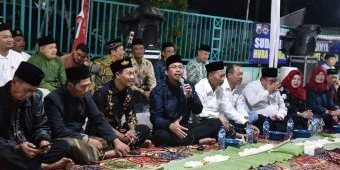 Tahun Baru 2023, Bupati Sidoarjo Tasyakuran Makan Lesehan Bersama Ribuan Warga