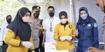 Beri Rasa Aman dan Nyaman Penumpang, Satresnarkoba Polresta Sidoarjo Gelar Tes Urine Sopir Bus Acak