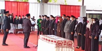 Lantik 408 Pejabat, Bupati Gresik Tunjuk Khusaini Jadi Kepala BKD