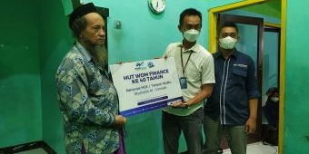 WOM Finance Jombang Salurkan Bantuan untuk TPQ Al Ummah