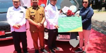 Petrokimia Berikan Satu Unit Mobil Jenazah ke PMI Gresik