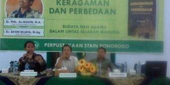 Dies Natalis ke-XIX, Perpustakaan STAIN Ponorogo Gelar Bedah Buku