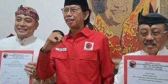 Eri Cahyadi Bersama Armuji Kompak Datangi DPC PDIP Kota Surabaya untuk Pilkada 2024