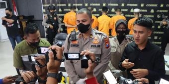 Edarkan 2000 Pil Koplo, Ibu Muda Asal Ngawi Diamankan Polisi Bersama Lima Orang Lainnya