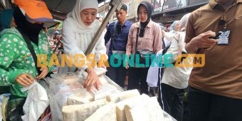 Panen Doa dan Dukungan di Pasar PPI Krembangan, Khofifah Optimis Menang Tebal di Surabaya