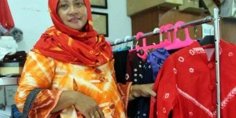 Produk Sentra Ikat Jumput Pandegiling Tak Kalah dari Batik