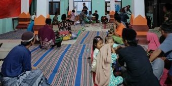 Mengenal Tradisi Ruwahan, Masyarakat Desa Gumeng Bersama Mahasiswa KKN IKHAC Gelar Doa Bersama