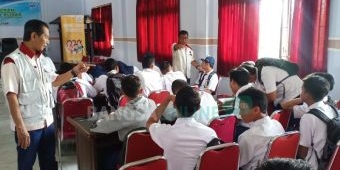 Nongkrong di Kafe, Puluhan Siswa SMP dan SMA di Blitar Terjaring Razia Satpol PP