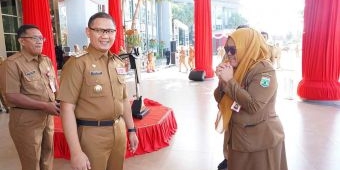 Tebak Kuis HUT ke-23, Pj Wali Kota Batu Hadiahkan Umroh kepada Seorang ASN