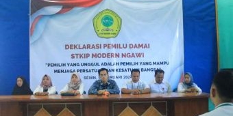 Tolak Politik Praktis di Lingkungan Kampus, STKIP Modern Ngawi Gelar Deklarasi Pemilu Damai