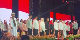 Hadiri Doa Bersama di Gresik, Mahfud MD Ajak Pilih Pemimpin yang Teladani Nabi Muhammad