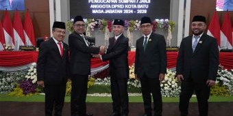 Ketua PN Malang Ambil Sumpah 30 Anggota DPRD Kota Batu Periode 2024-2029