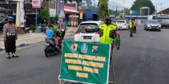 Petugas Gabungan Rutin Gelar Operasi Yustisi Penegakan Prokes di Paron