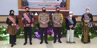 Sukseskan Program Vaksinasi, Polres Jombang Lantik Duta Vaksin serta Prokes