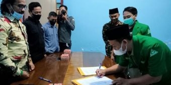 Tingkatkan Kerja Sama, Bawaslu Situbondo Teken MoU dengan OKP di Internal NU