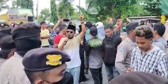 Demo Sekretariat PPK Tlanakan Pamekasan, Caleg dari PBB Tuntut Penghitungan Ulang