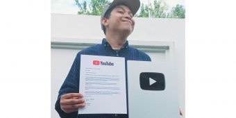 Tamam Mubarok, Konten Kreator Asal Mojokerto Raih Silver Play Button dari YouTube