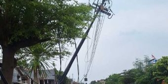 Pintu Perlintasan KA Rusak Akibat Tersangkut Atap Truk, PT KAI Tuntut Ganti Rugi